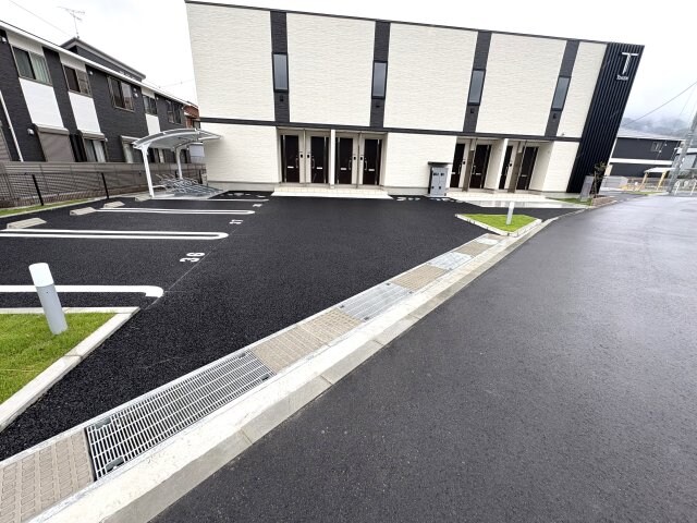 Ｆａｍｉｌｌｅ　Ｈａｎｅｋａ　Ｃの物件外観写真