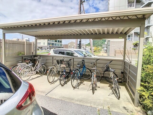 アトリエール駅東の物件外観写真