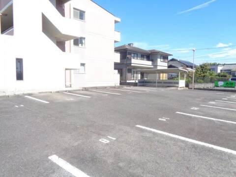 プルミエルの物件外観写真