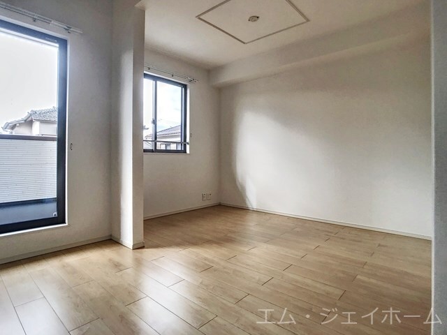 モンターニュ　リーヴルの物件内観写真