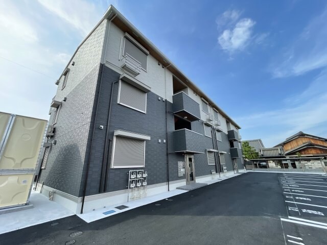 シャーロット石橋駅前の物件外観写真