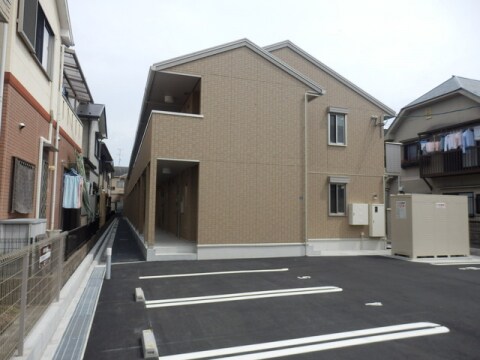 シャーロット壱番館の物件外観写真