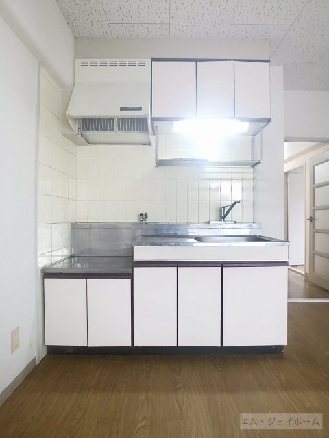 サンティーユＡＳＡＨＩの物件内観写真