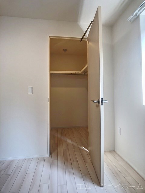 フロンティアの物件内観写真