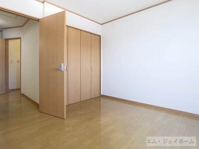 グレイスコートつるの物件内観写真