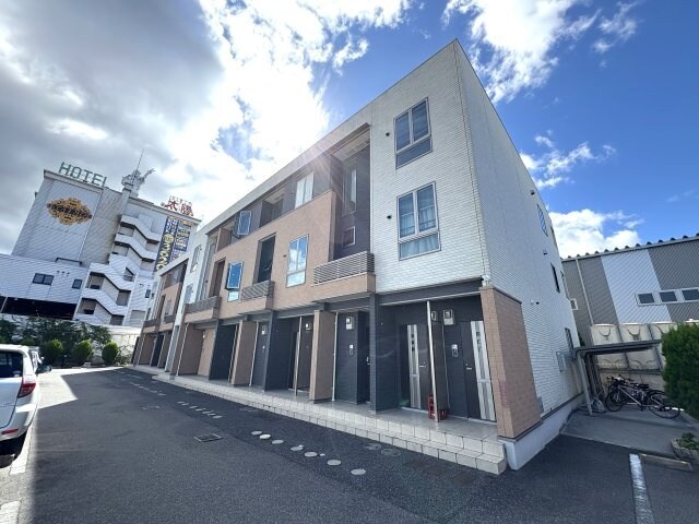 アルドーレの物件外観写真