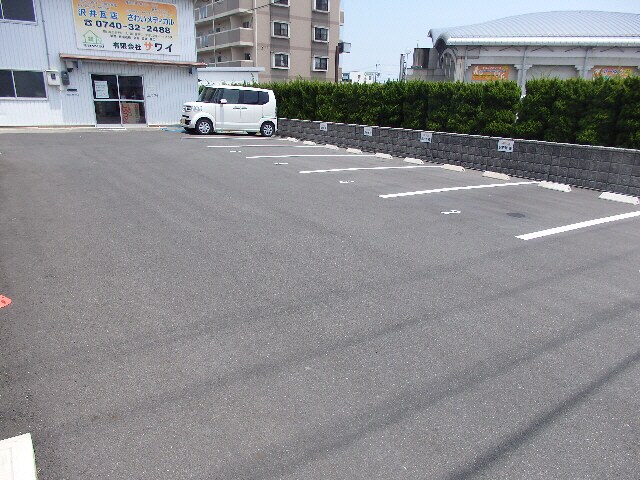 アイプルークの物件外観写真