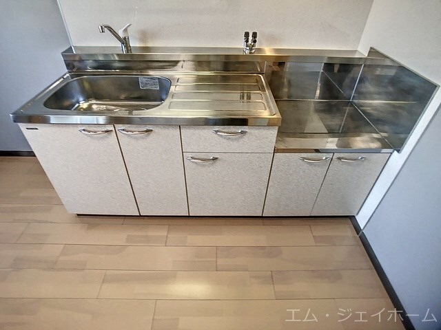 レジデンス・ジャパン３の物件内観写真