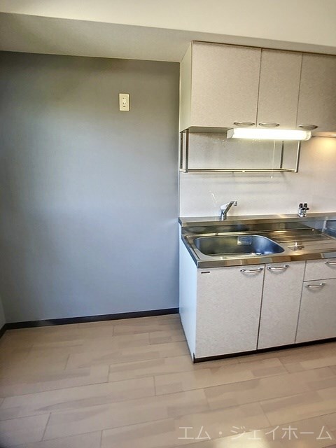 レジデンス・ジャパン３の物件内観写真