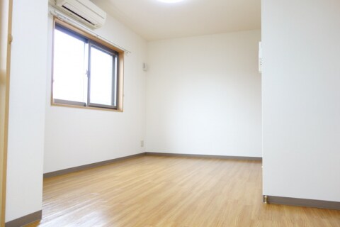 シャトレー参番館の物件内観写真