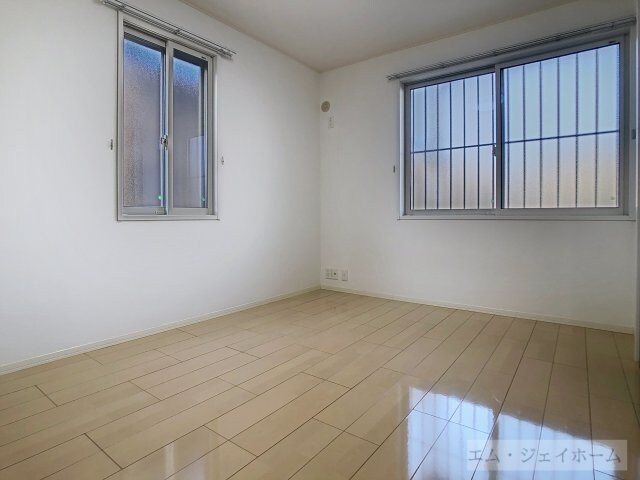 ファミーユ旭ヶ丘Ⅱの物件内観写真