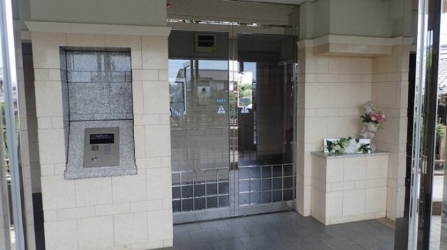 グランボナールの物件外観写真