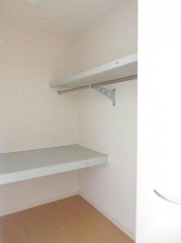 リビングタウン唐崎　B棟の物件内観写真