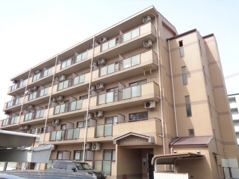 ルミエール23の物件外観写真