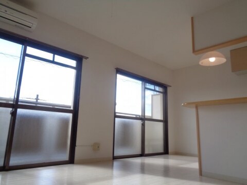 グランベールJINの物件内観写真