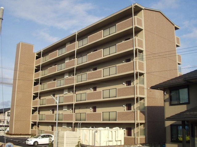 ロイヤルステージの物件外観写真