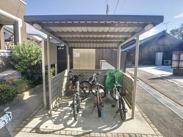 ローズ・スターデン・ジンの物件外観写真