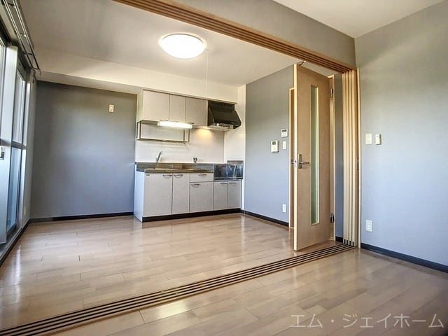 レジデンス・ジャパン３の物件内観写真