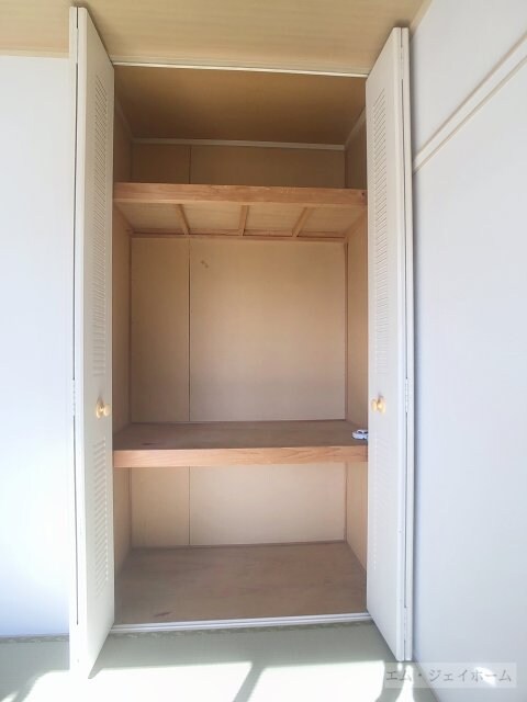 ユヌベルメゾンⅡの物件内観写真