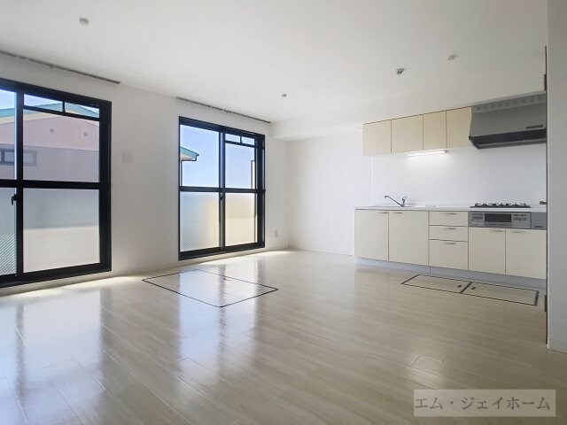 エルミナコート八日市の物件内観写真