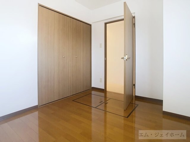 エルミナコート八日市の物件内観写真