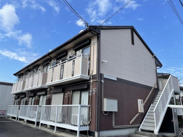 コスモヴィラ名坂の物件外観写真