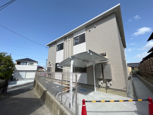 ルナ・カーサの物件外観写真