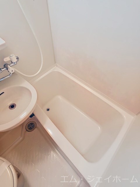 シャトレービルの物件内観写真