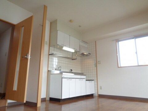 レイティー西大津3号館の物件内観写真