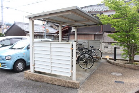 プルニエの物件外観写真