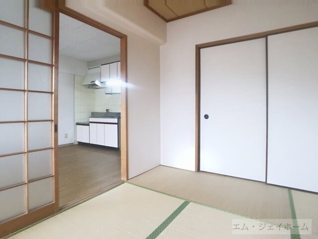 サンティーユＡＳＡＨＩの物件内観写真