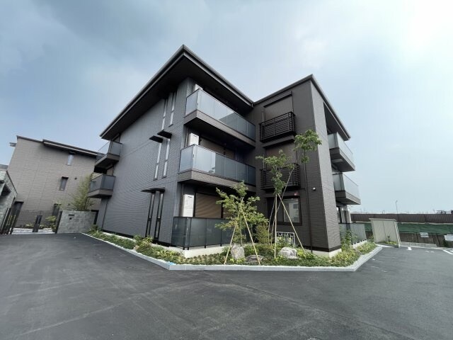 Palais Poire（パレ・ポワール）　B棟の物件外観写真