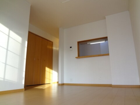 ソル・レヴェンテ　ドゥーエの物件内観写真