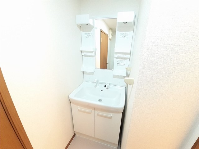 コータ・コート　Ｂの物件内観写真