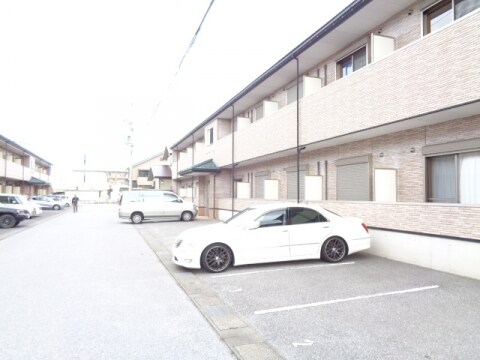 センターウイングの物件外観写真