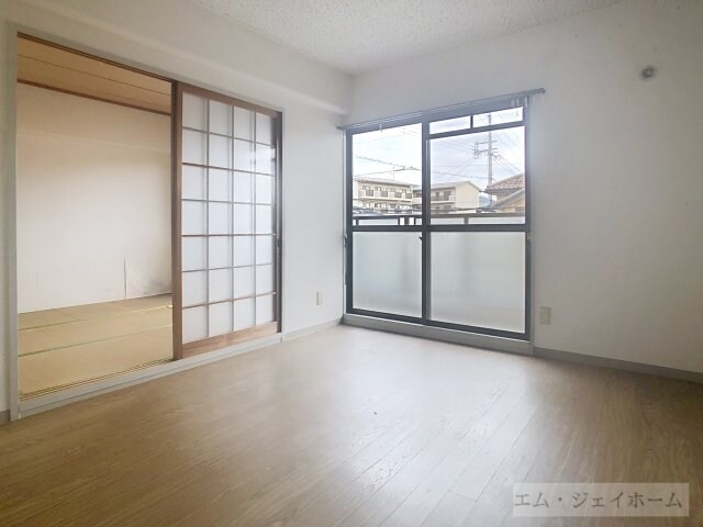 サンティーユＡＳＡＨＩの物件内観写真