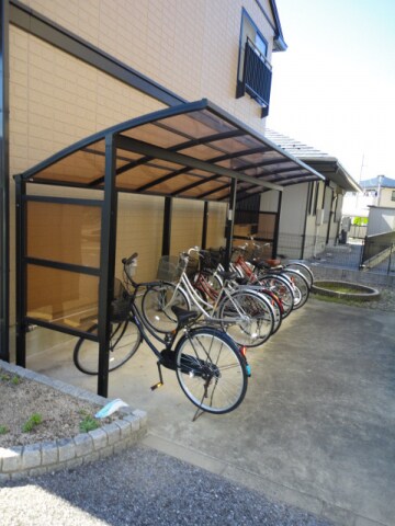 アップフィールドの物件外観写真