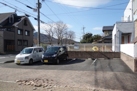 リストワール甲西の物件外観写真