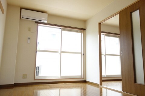 SurplusみくもCの物件内観写真