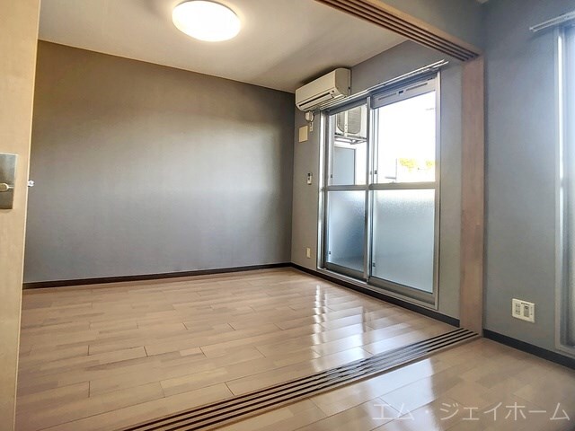レジデンス・ジャパン３の物件内観写真