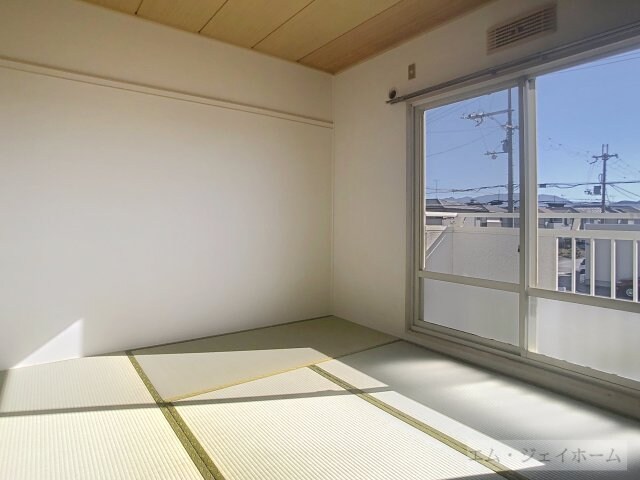 ユヌベルメゾンⅡの物件内観写真