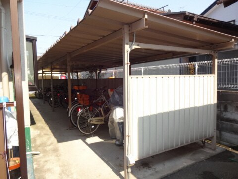 Twin Avenue Aの物件外観写真