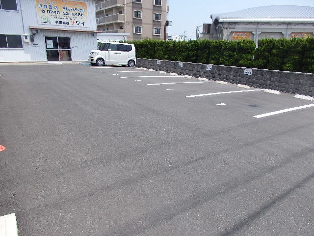 アイプルークの物件外観写真