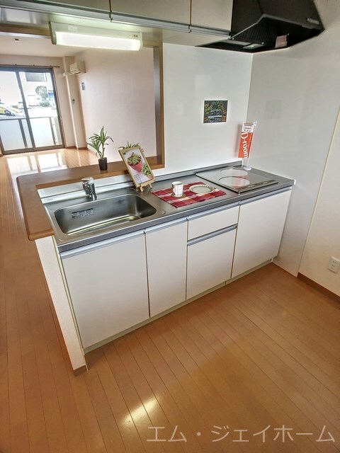 ビラ・レークサイドの物件内観写真