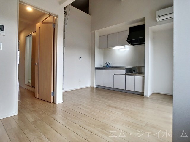 モンターニュ　リーヴルの物件内観写真