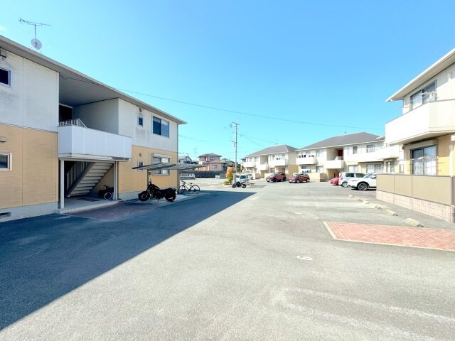 Strawberry  fields叶夢 弐番館の物件外観写真