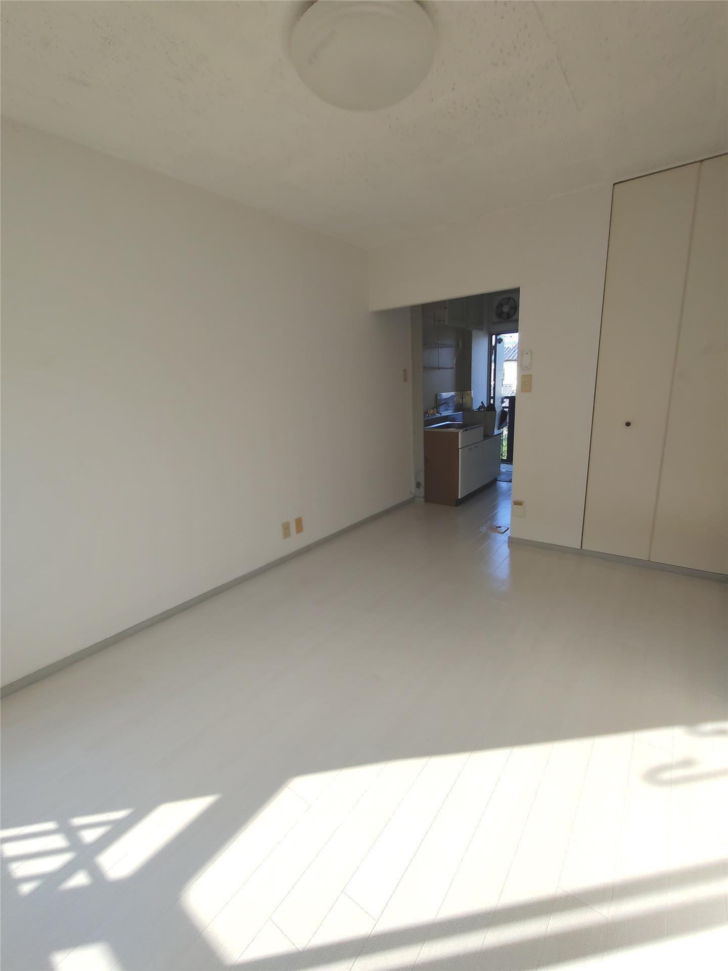 オーシャンヒルズの物件内観写真