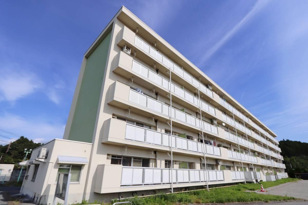 ビレッジハウス植田1号棟の物件外観写真