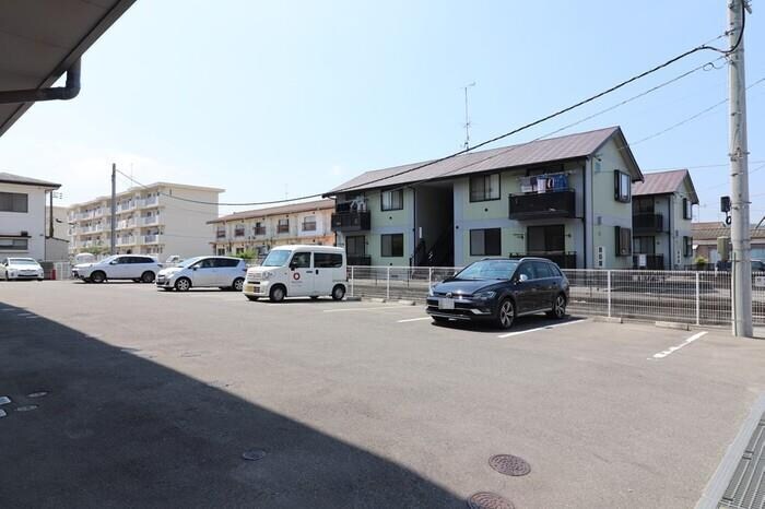 サングレースの物件外観写真