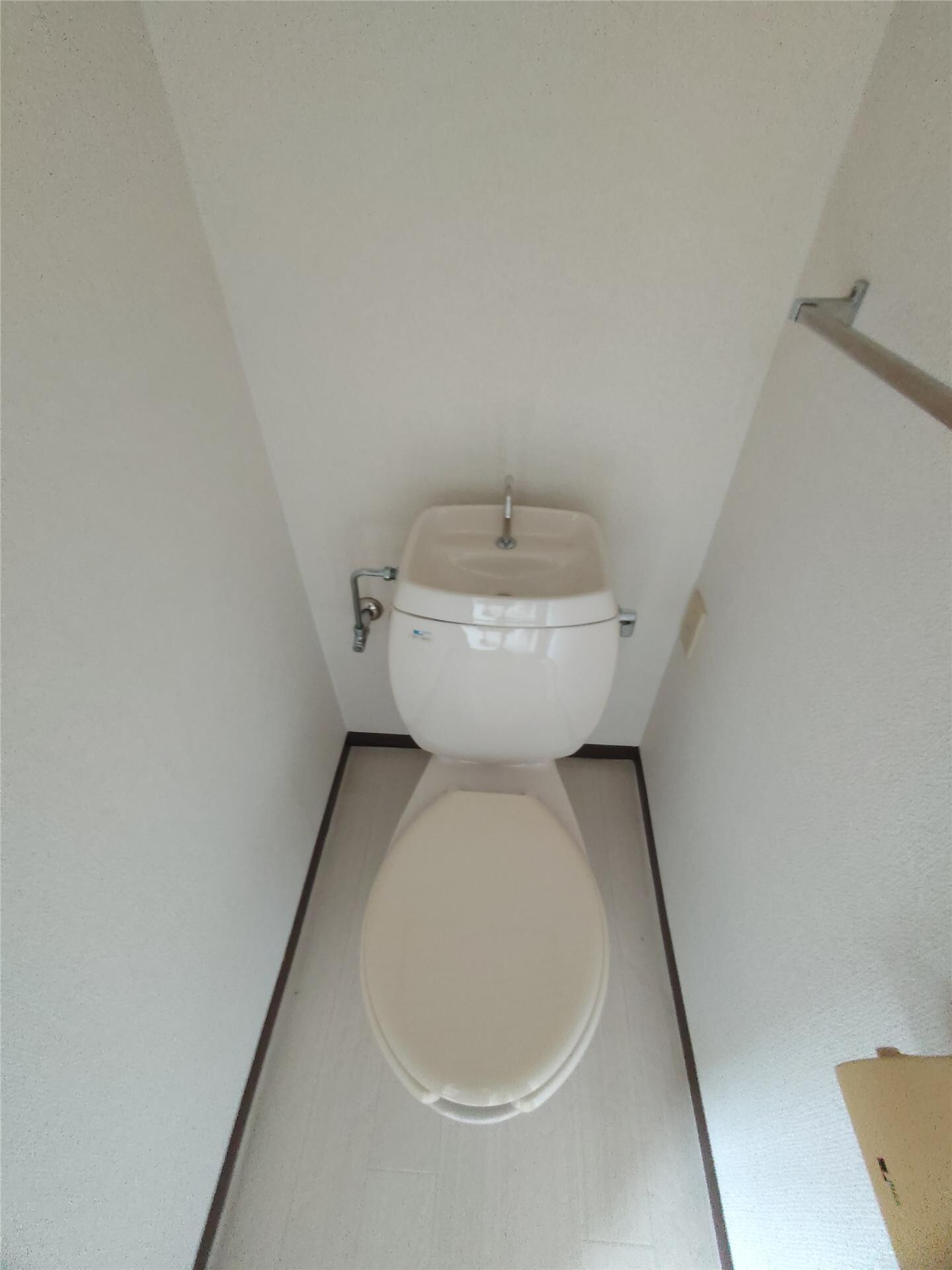 ロイヤルヒルズ3の物件内観写真